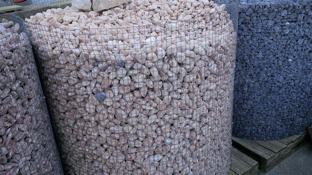Decorative pebbles