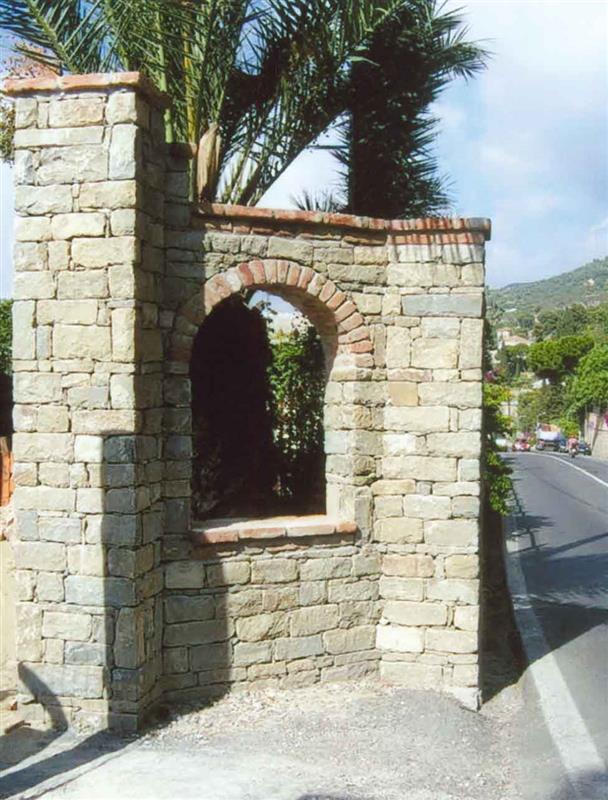 Ingresso in Pietra di Langa n°11