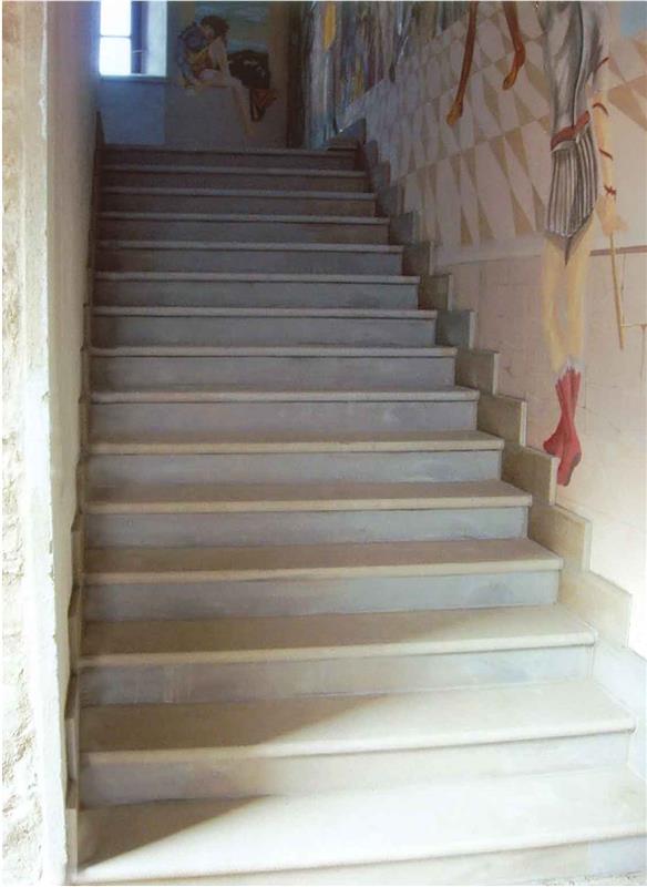 Scala Interna in Pietra Alpina su misura n°4