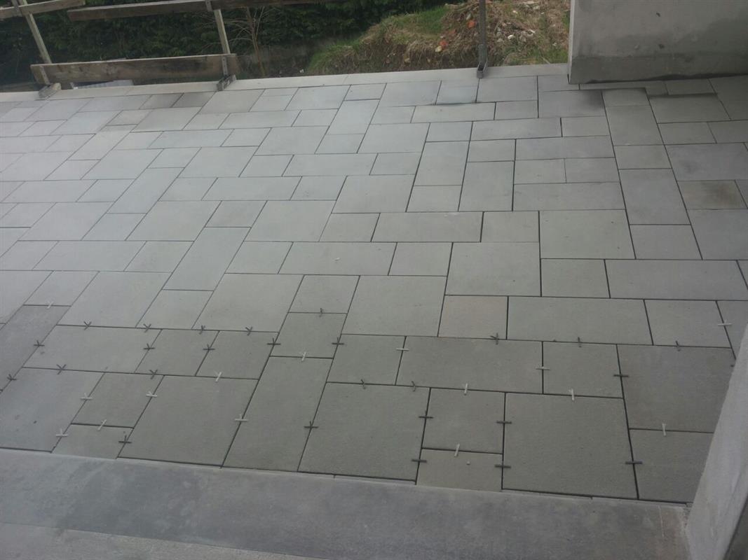 Pavimento interno in Pietra Alpina Naturale n°8