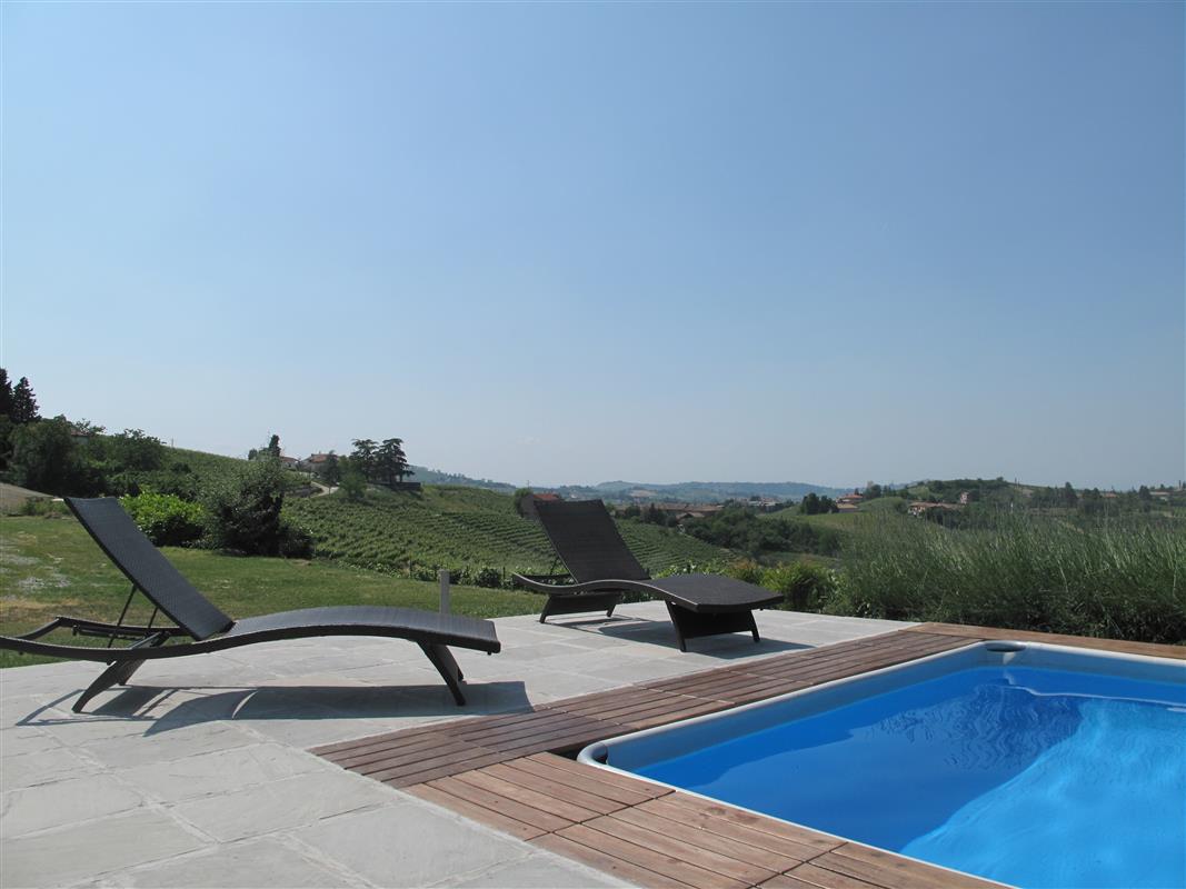 Pavimento e bordo per piscina in Pietra Gaia Naturale n°32