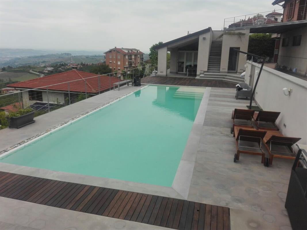 Pavimento e bordo per piscina in Pietra Alpina Naturale n°40