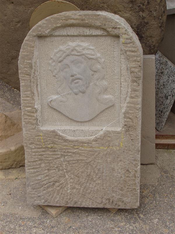 Incisione scritta, numero o disegno in Pietra Naturale su misura n°13