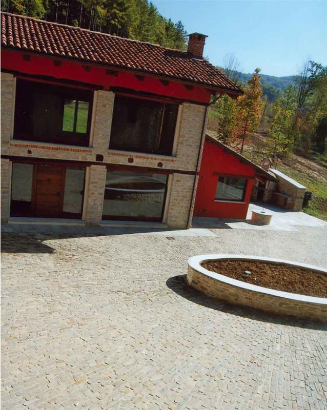 Pavimentazione tipo Sternìa in Pietra di Langa Naturale n°5