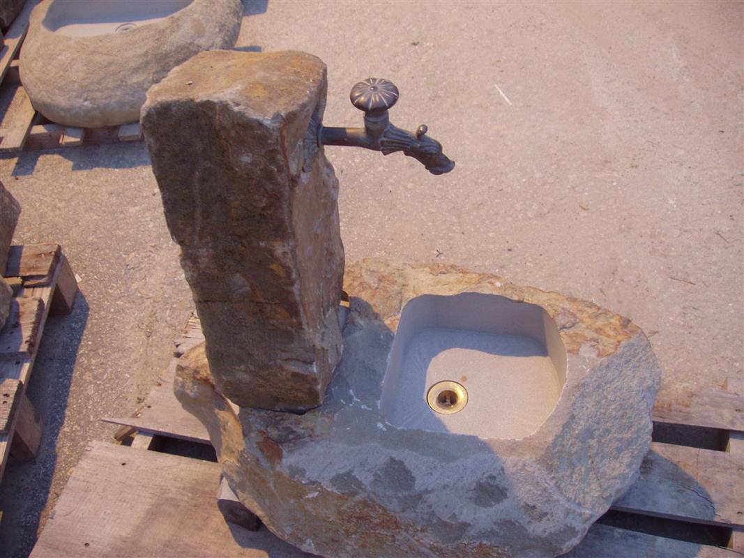Fontana in Pietra di Langa Naturale n°37
