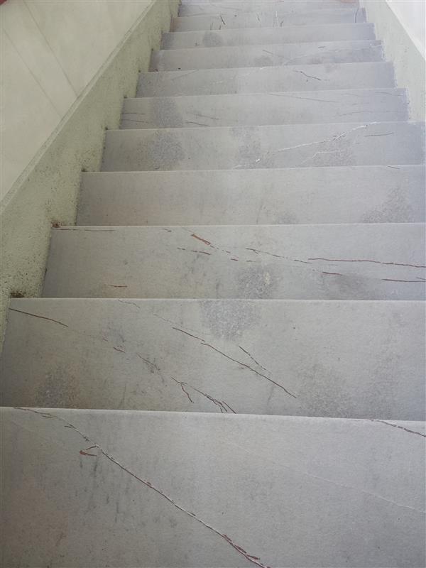 Scala Interna in Pietra Alpina su misura n°23