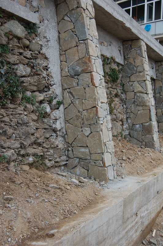 Muro in Pietra Braun Naturale n°52