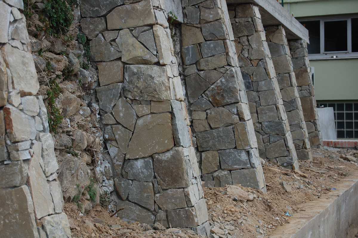 Muro in Pietra Braun Naturale n°54