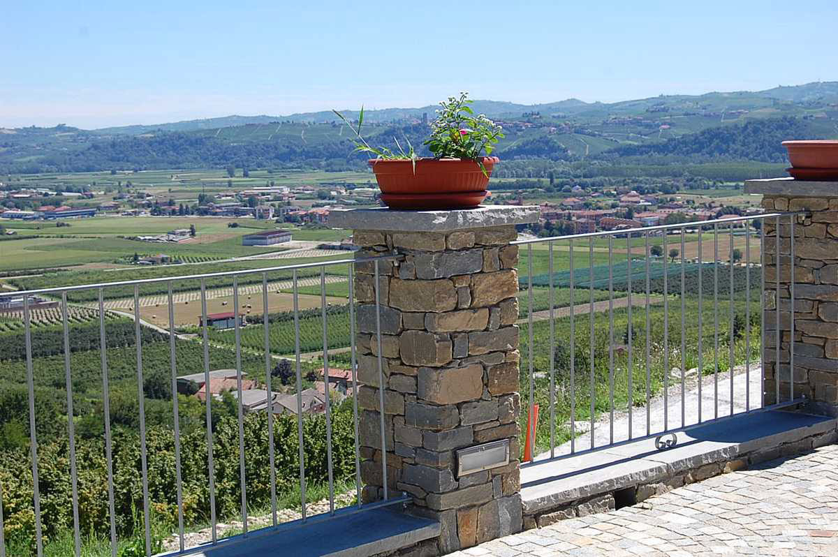 Ingresso in Pietra di Langa n°20