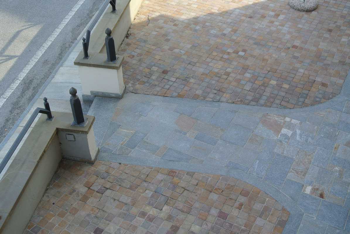 Pavé con tozzetti in Pietra Gaia Naturale n°69