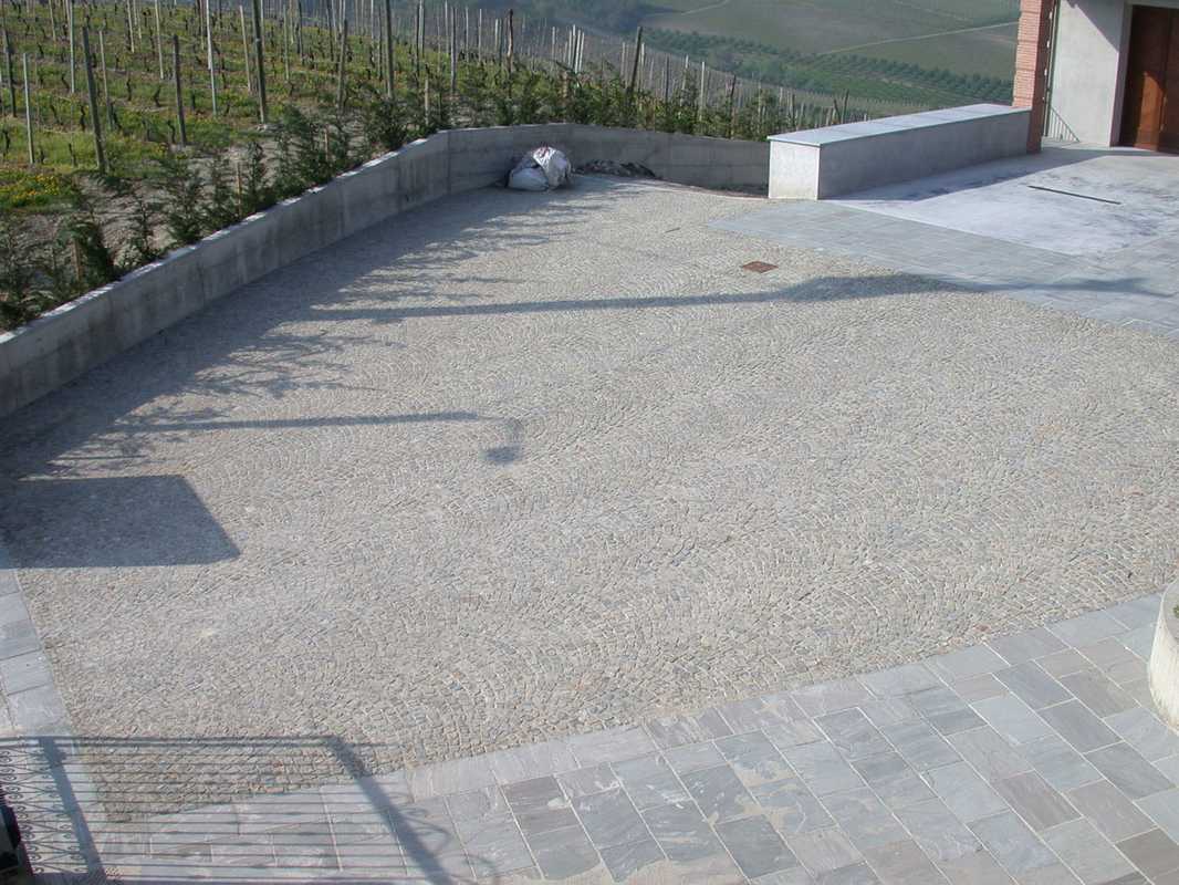 Pavé con tozzetti in Pietra di Langa Naturale n°24