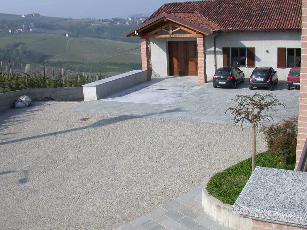 Pavé con tozzetti in Pietra di Langa Naturale n°25