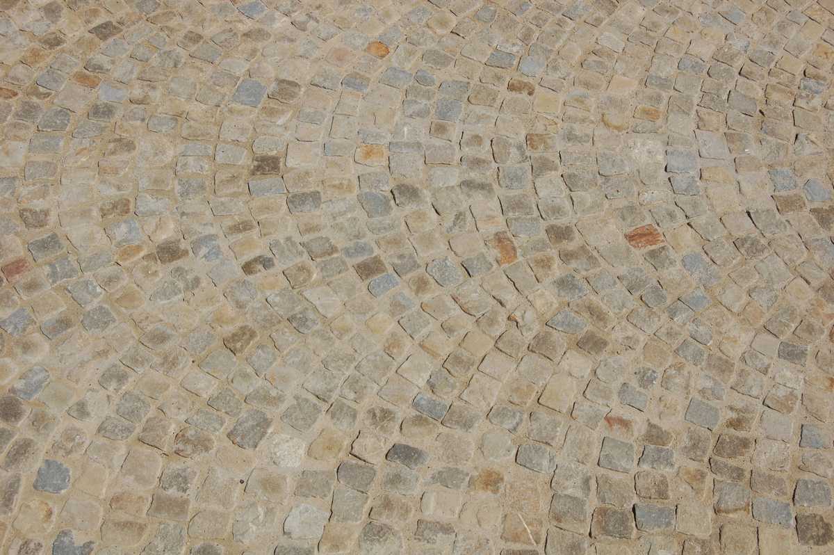 Pavé con tozzetti in Pietra di Langa Naturale n°38