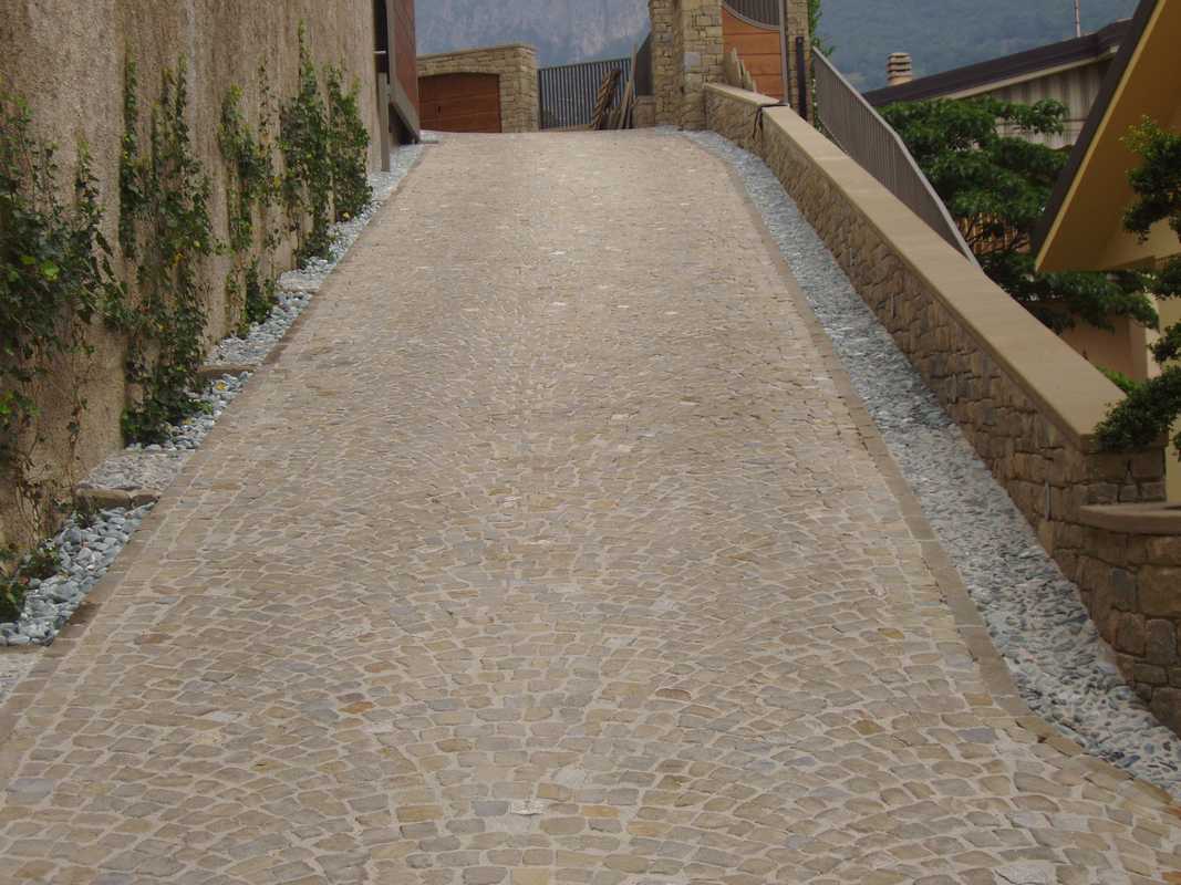 Pavé con tozzetti in Pietra di Langa Naturale n°48