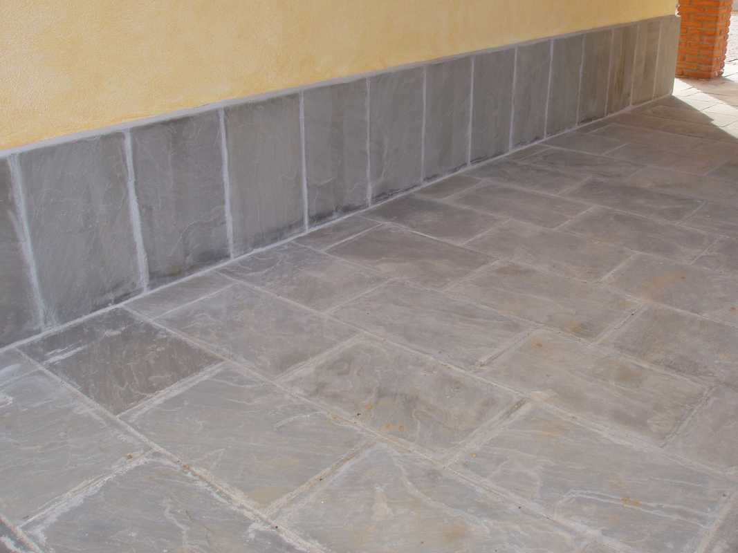 Pavimentazione tipo “Patio” in Pietra Gaia Naturale n°43