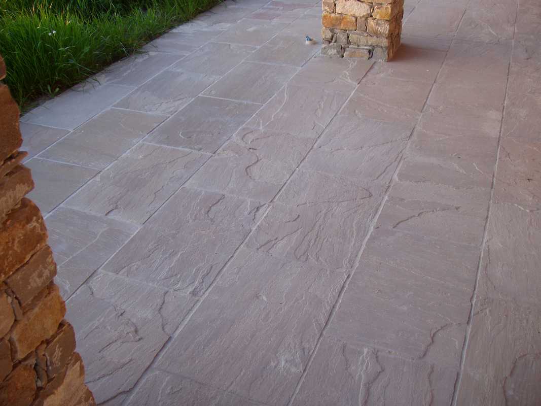 Pavimentazione tipo “Patio” in Pietra Gaia Naturale n°51