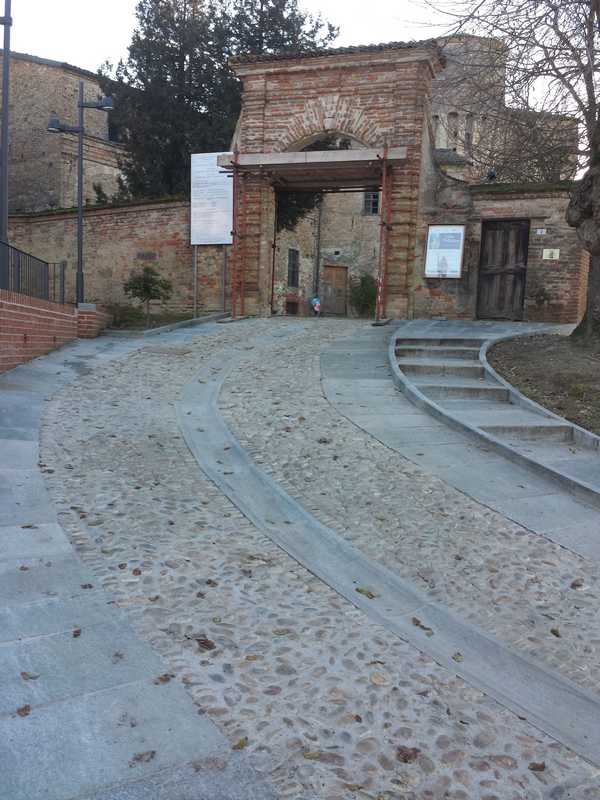 Pavimento tipo “Ciottolato”  in ciottoli n°21