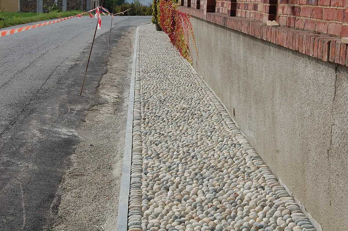 Pavimento tipo “Ciottolato” in ciottoli n°29
