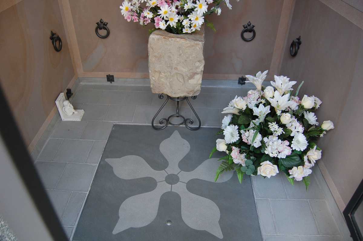 Tombe familiale en Pierre de Langa Naturelle n°6